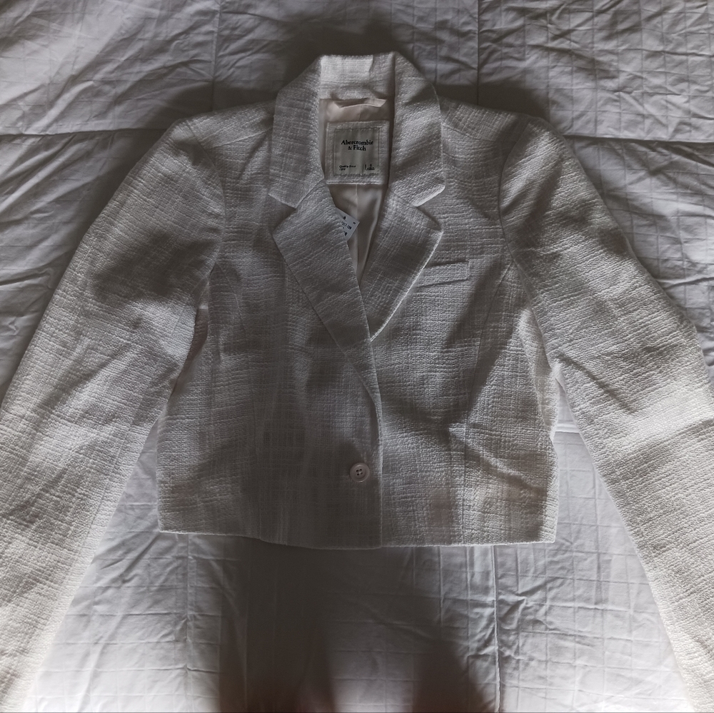 A&F white blazer